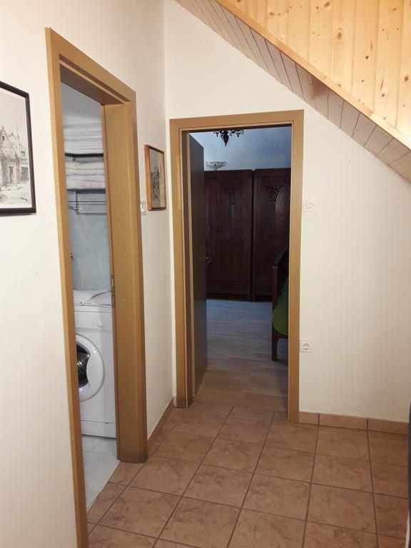 Apartment Valetovi Štanjel Exteriör bild